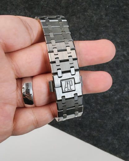 AP Royal Oak Silver (Olive Green) MQ