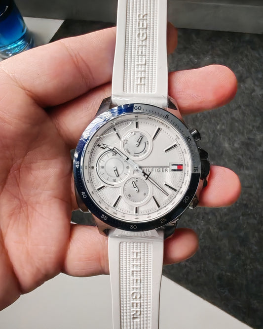 Tommy Hilfiger Leather