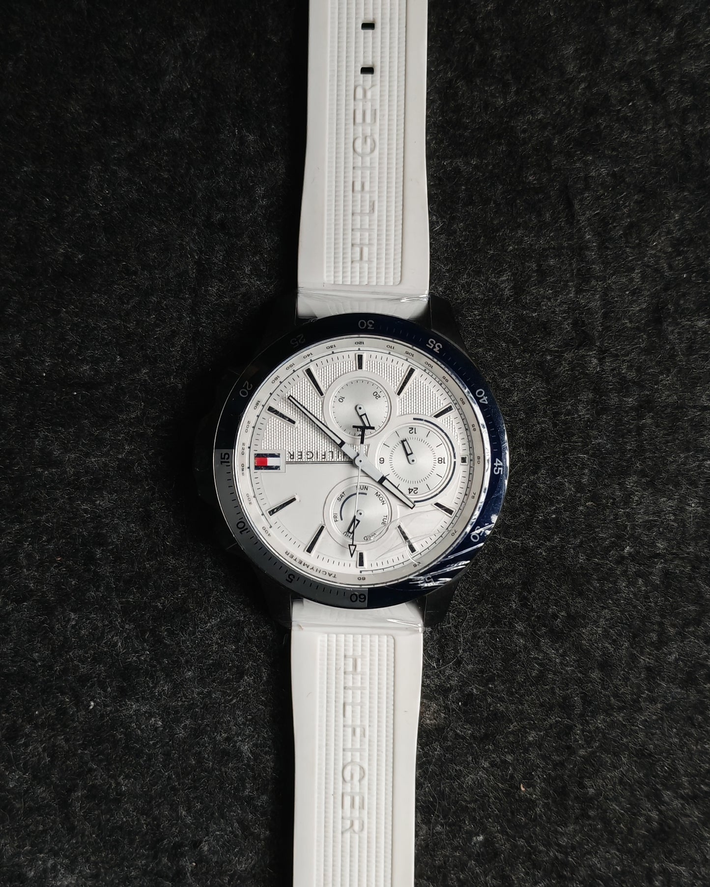 Tommy Hilfiger Leather