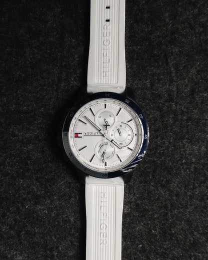 Tommy Hilfiger Leather