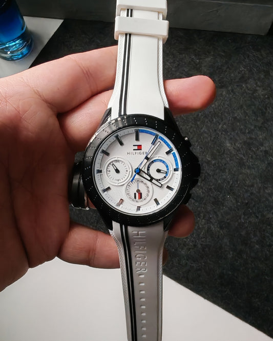 Tommy Hilfiger Leather